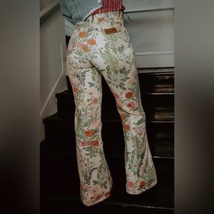 Wrangler Floral Flare Jeans - Multicolor